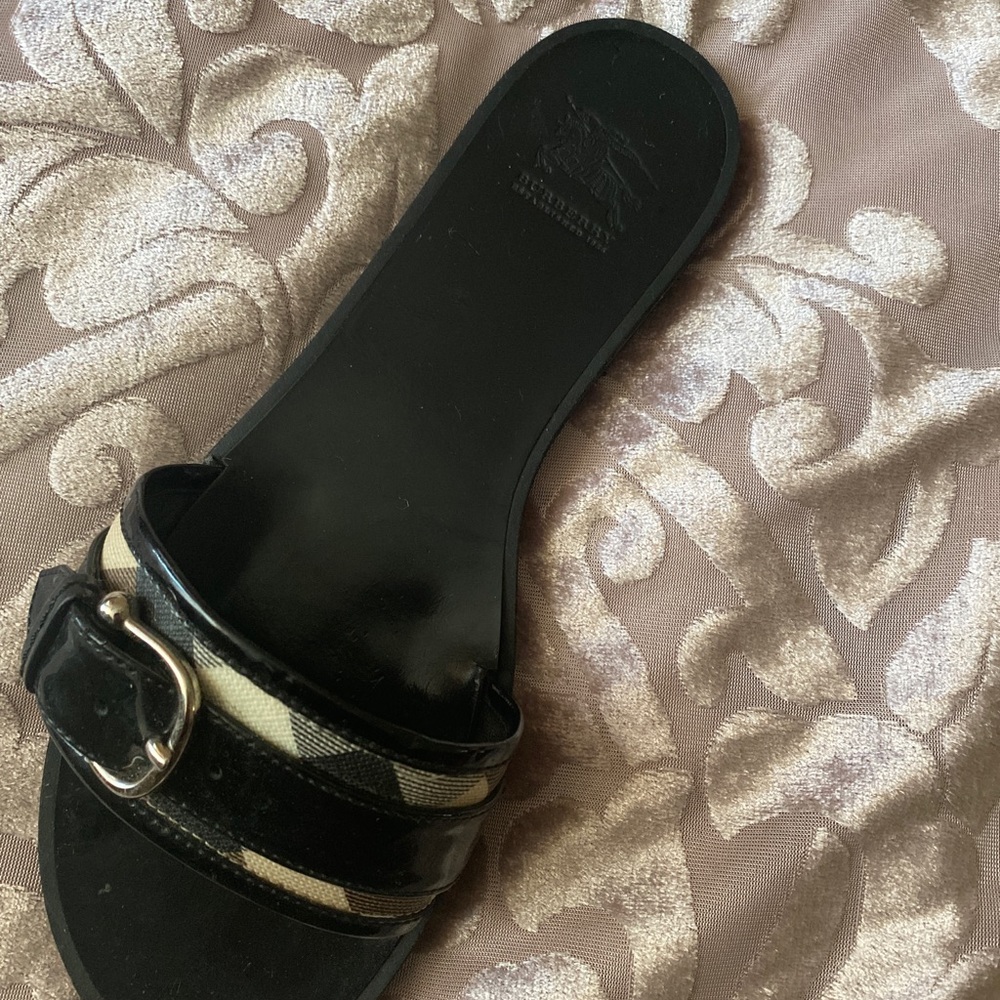 Burberry Slides